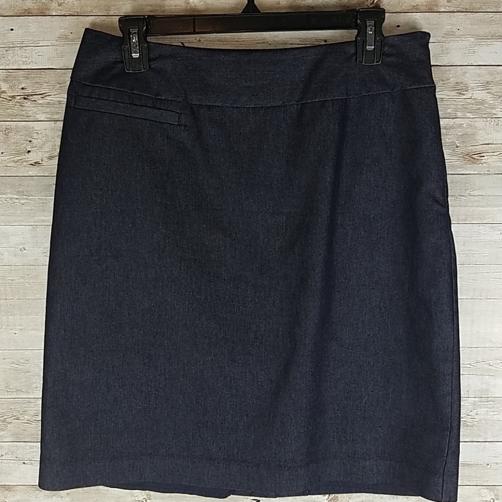 Merona, Denim pencil skirt with wide band, Sz 10